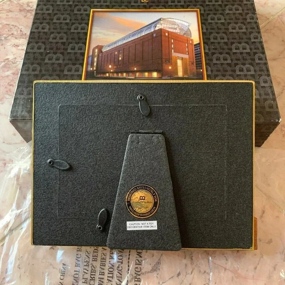 NIB Museum Of The Bible DC Souvenir Picture Frame